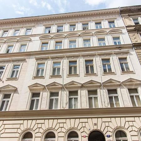 Appartement Studio In The Historic Center à Prague Extérieur photo